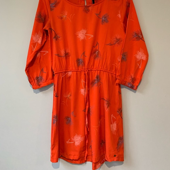 Long sleeve red dress - Picture 1 of 7